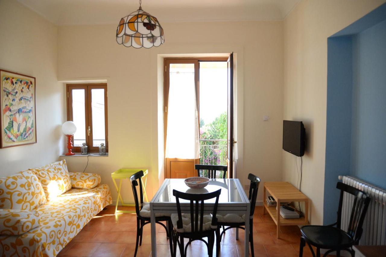 טאורמינה Casa Naumachie Relax In A Safe And Wonderful Place מראה חיצוני תמונה