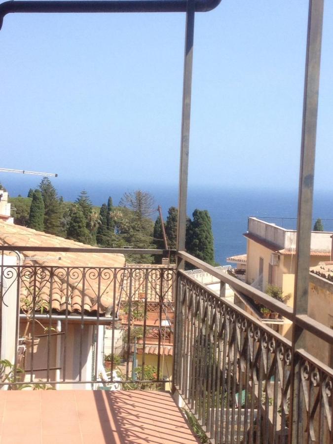 טאורמינה Casa Naumachie Relax In A Safe And Wonderful Place מראה חיצוני תמונה
